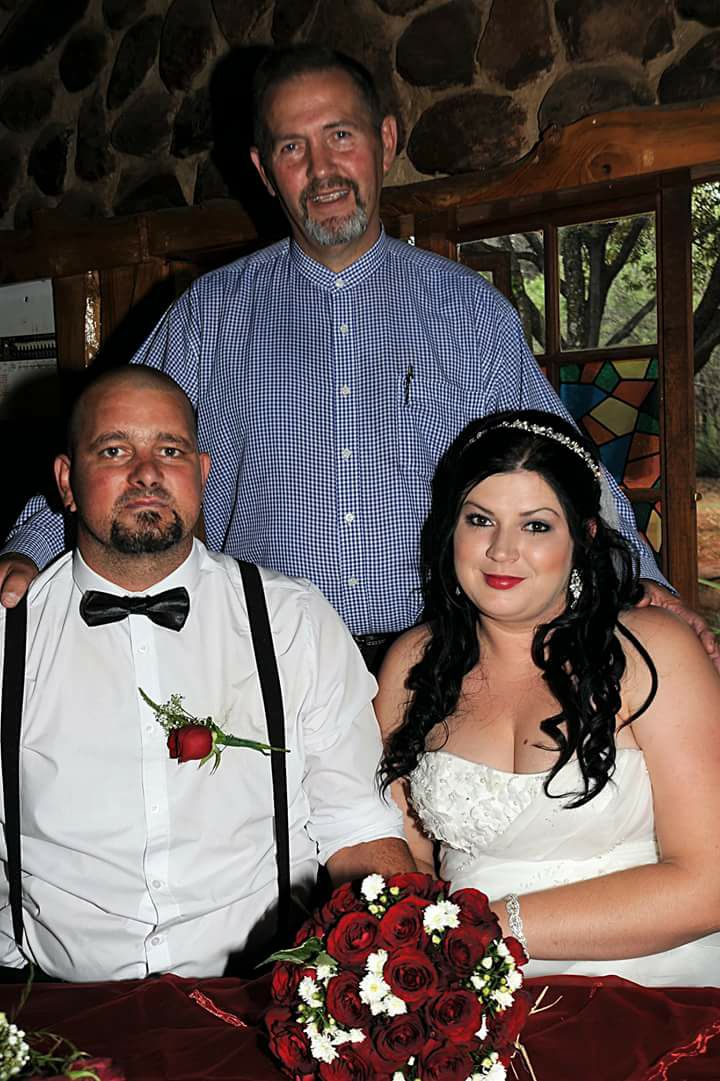 marriage-officer-in-rustenburg-happy-couple5