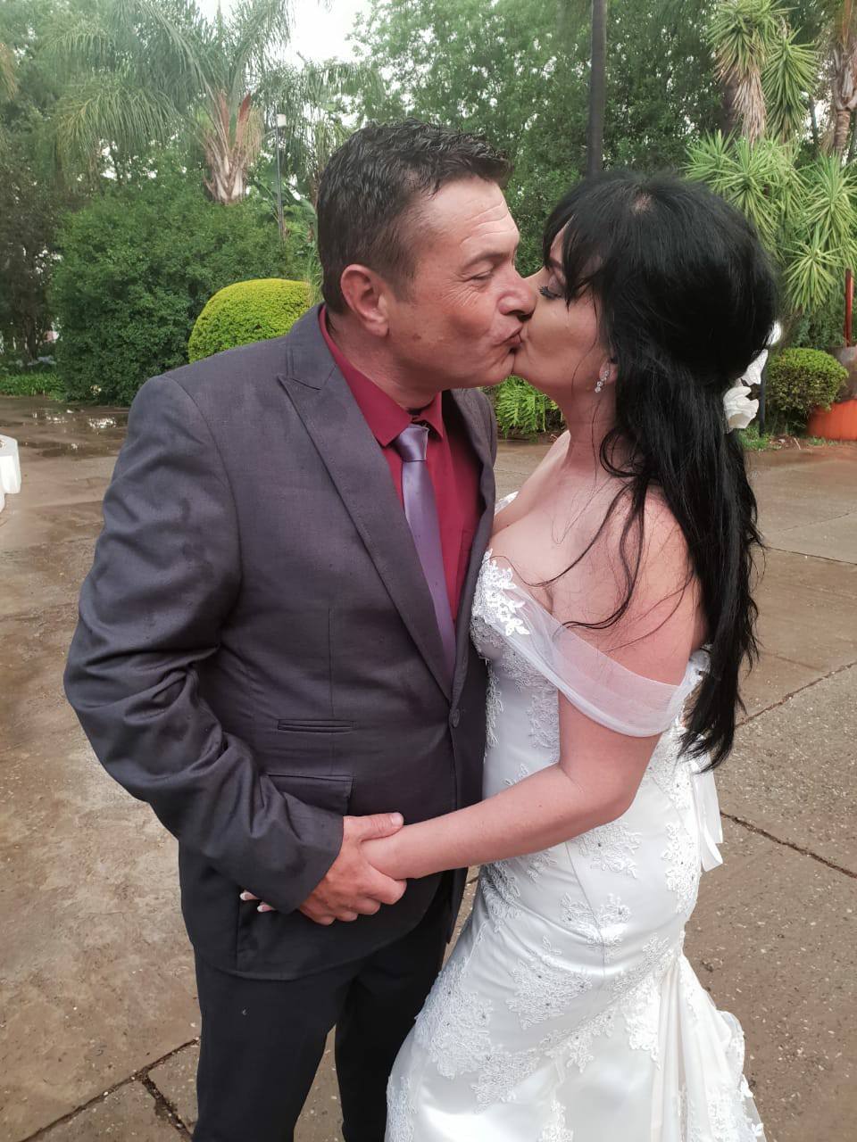 marriage-officer-in-rustenburg-happy-couple1